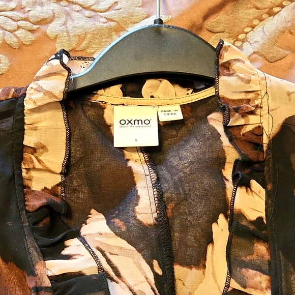 Sheer chiffon blouse size S - Picture 3 of 6